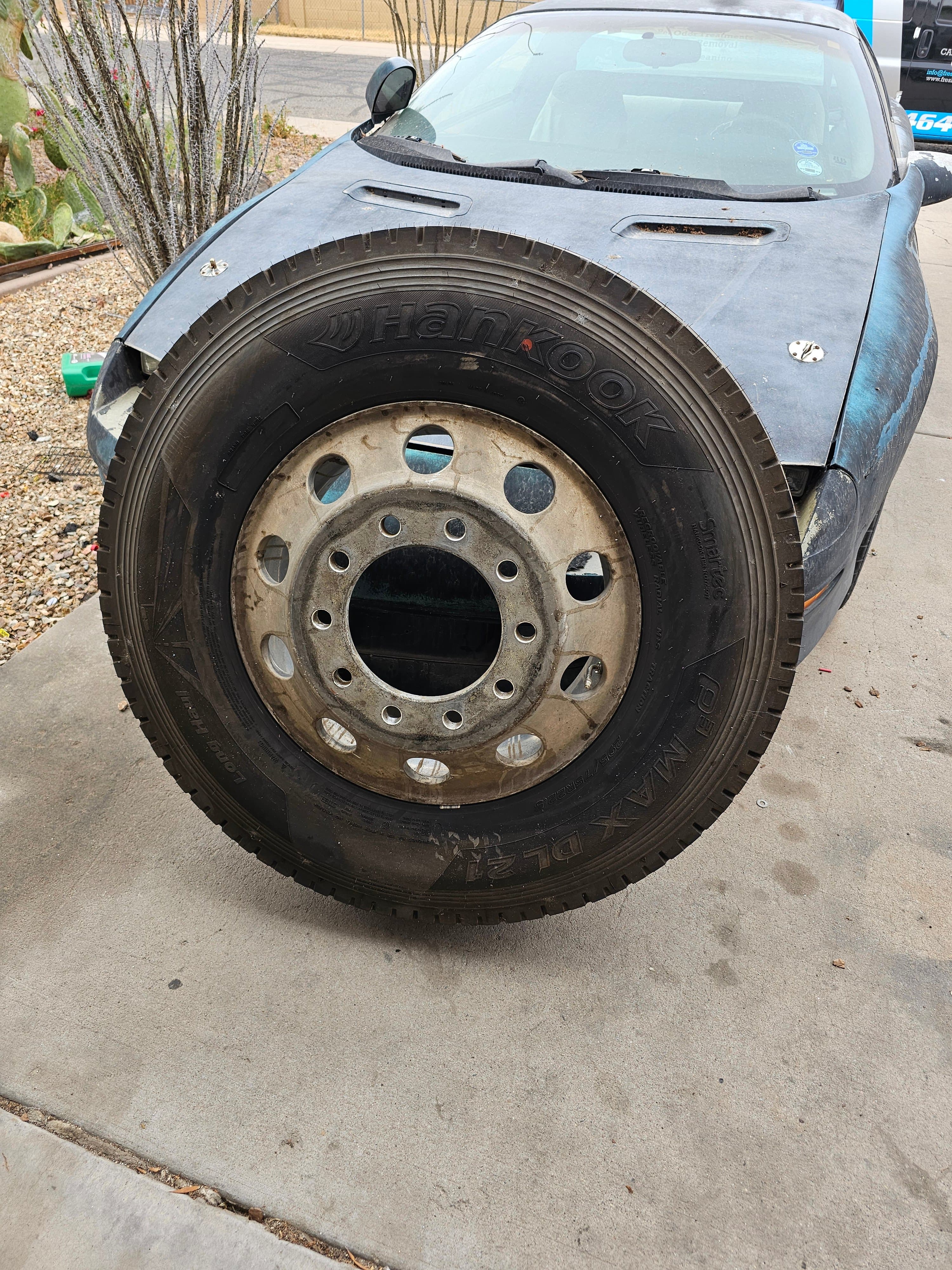Semi truck tire